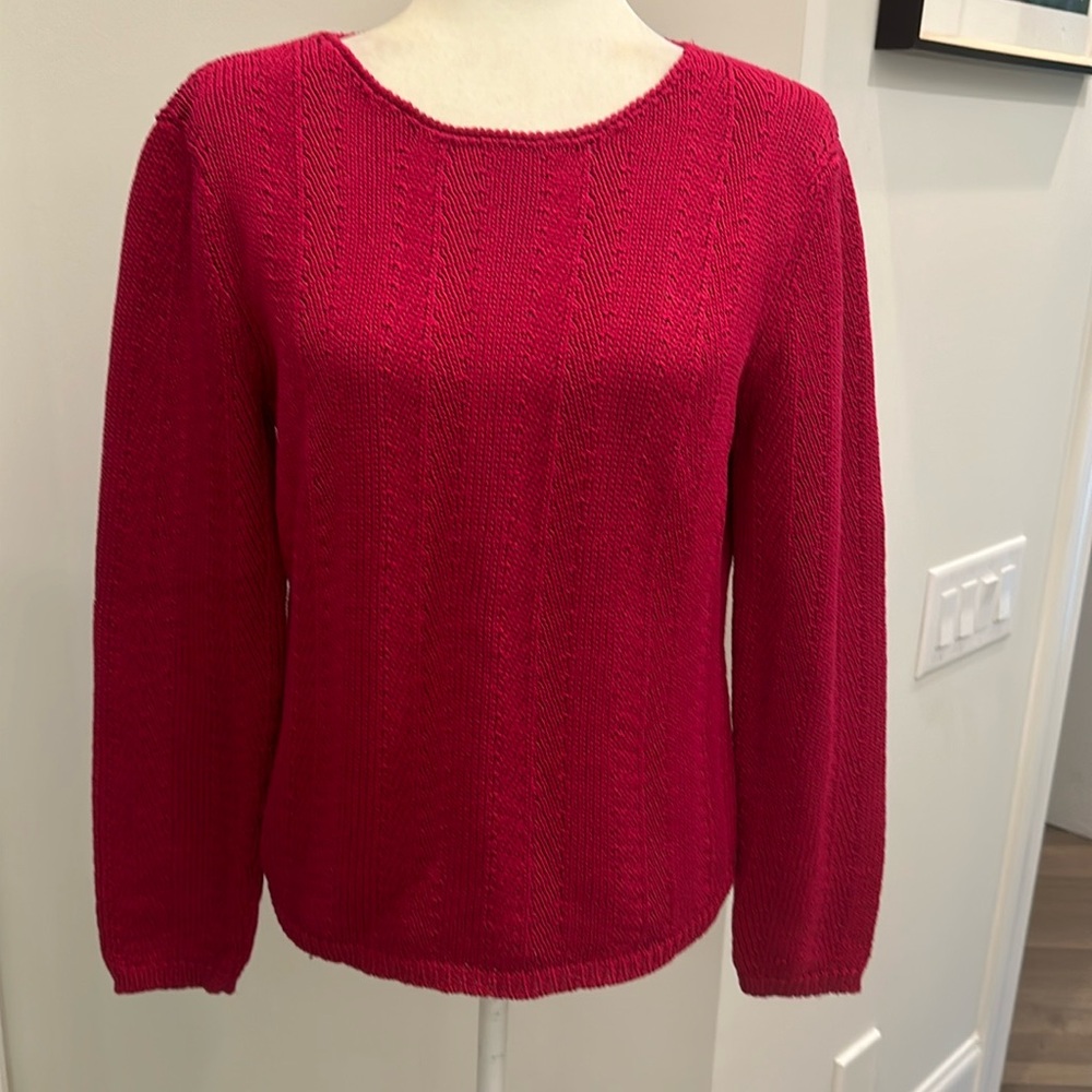 Talbots crew neck long sleeves fuchsia sweater. Size M